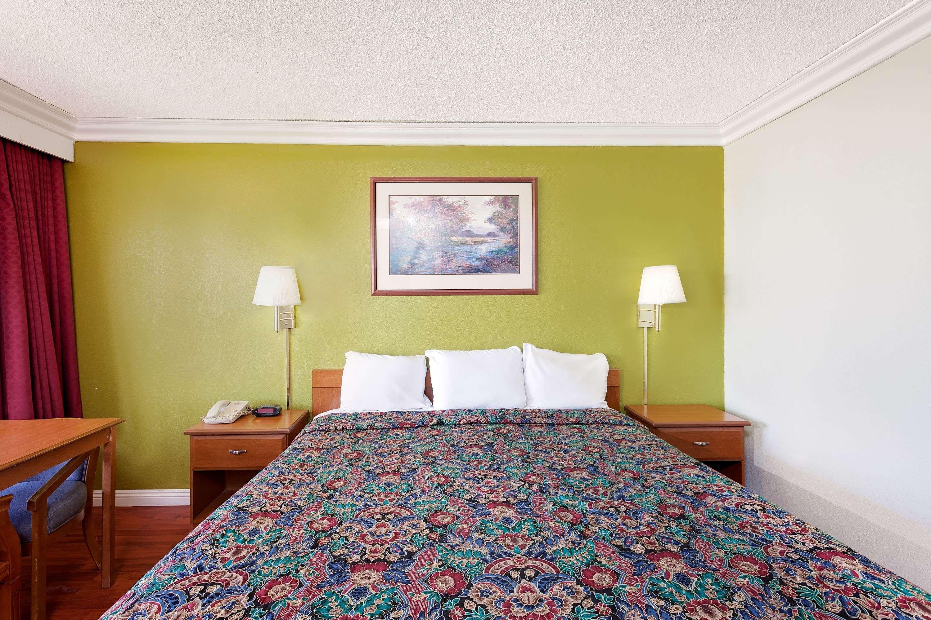Knights Inn Palmdale Εξωτερικό φωτογραφία