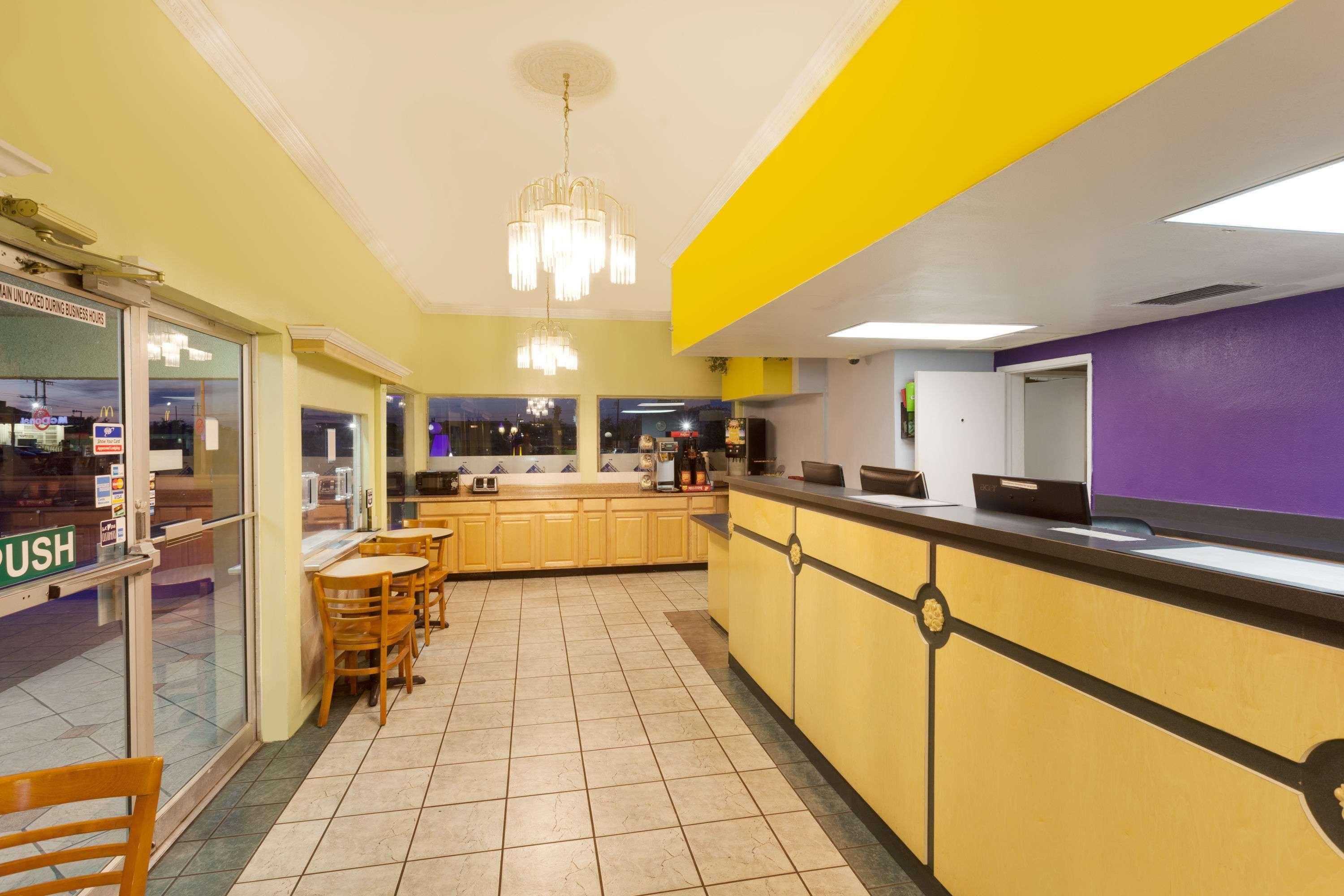 Knights Inn Palmdale Εξωτερικό φωτογραφία