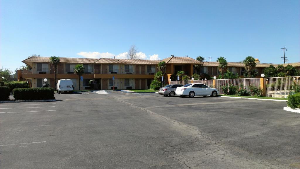 Knights Inn Palmdale Εξωτερικό φωτογραφία