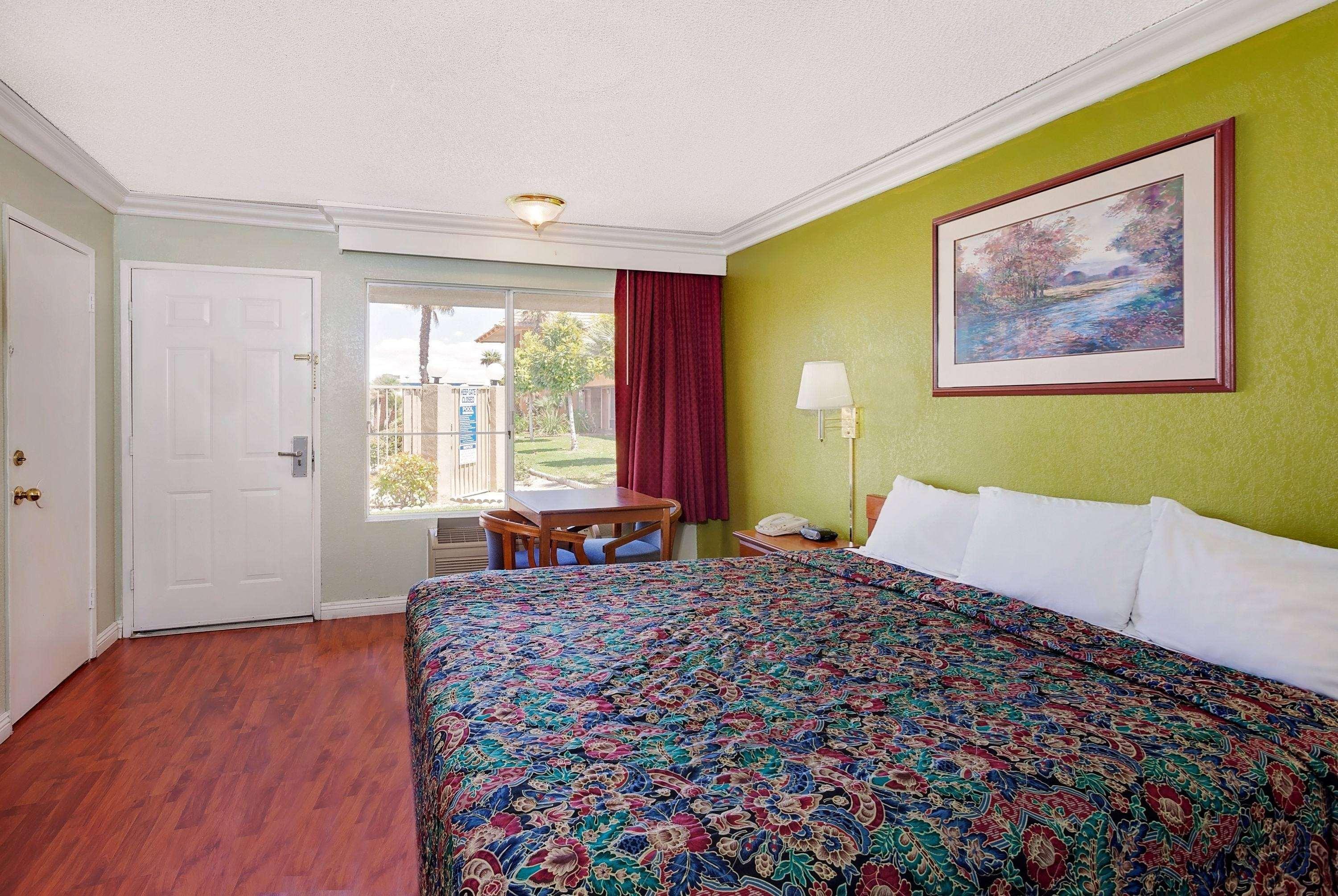 Knights Inn Palmdale Εξωτερικό φωτογραφία