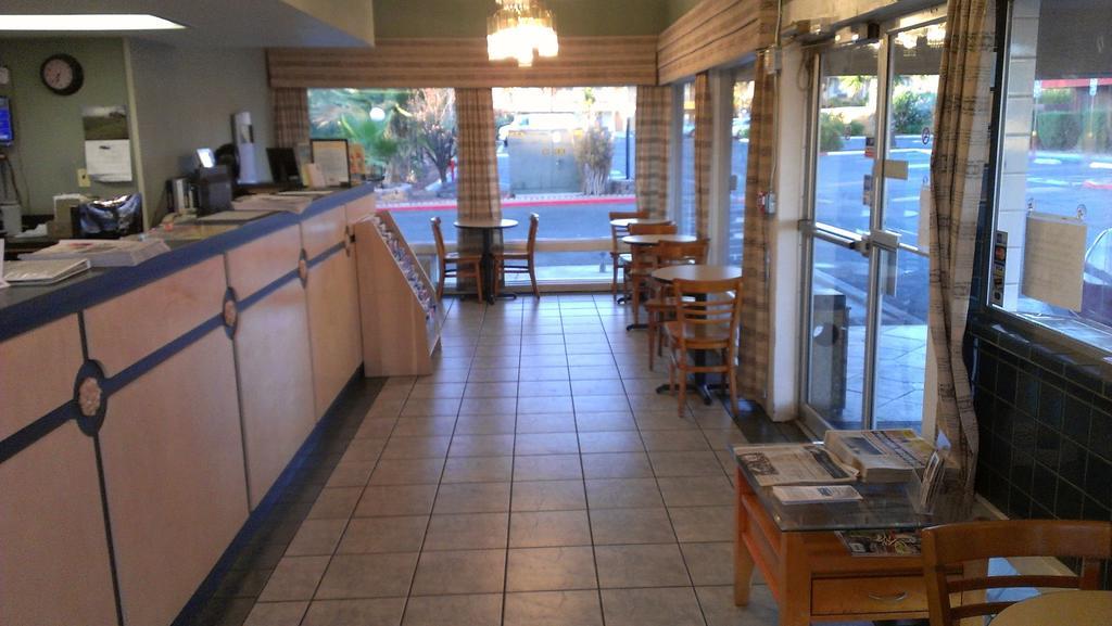 Knights Inn Palmdale Εξωτερικό φωτογραφία